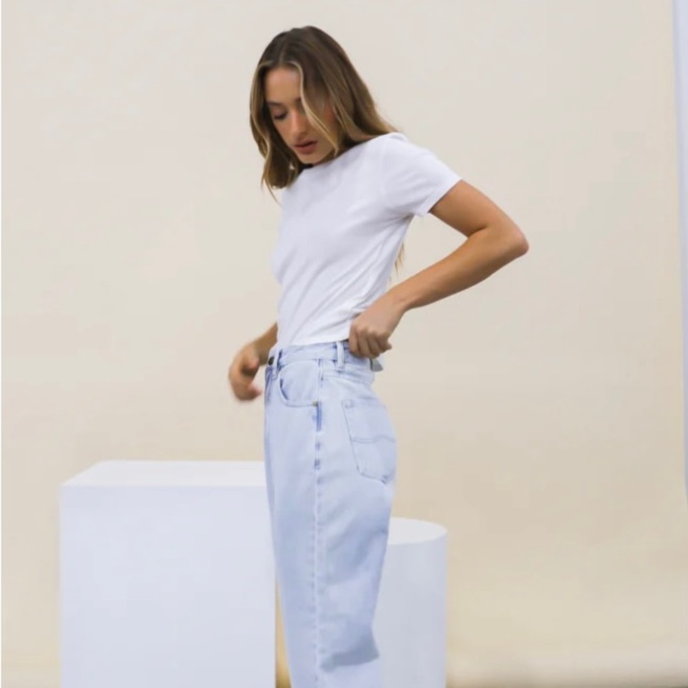 VRG GRL Run Free Denim Jeans // Light Blue